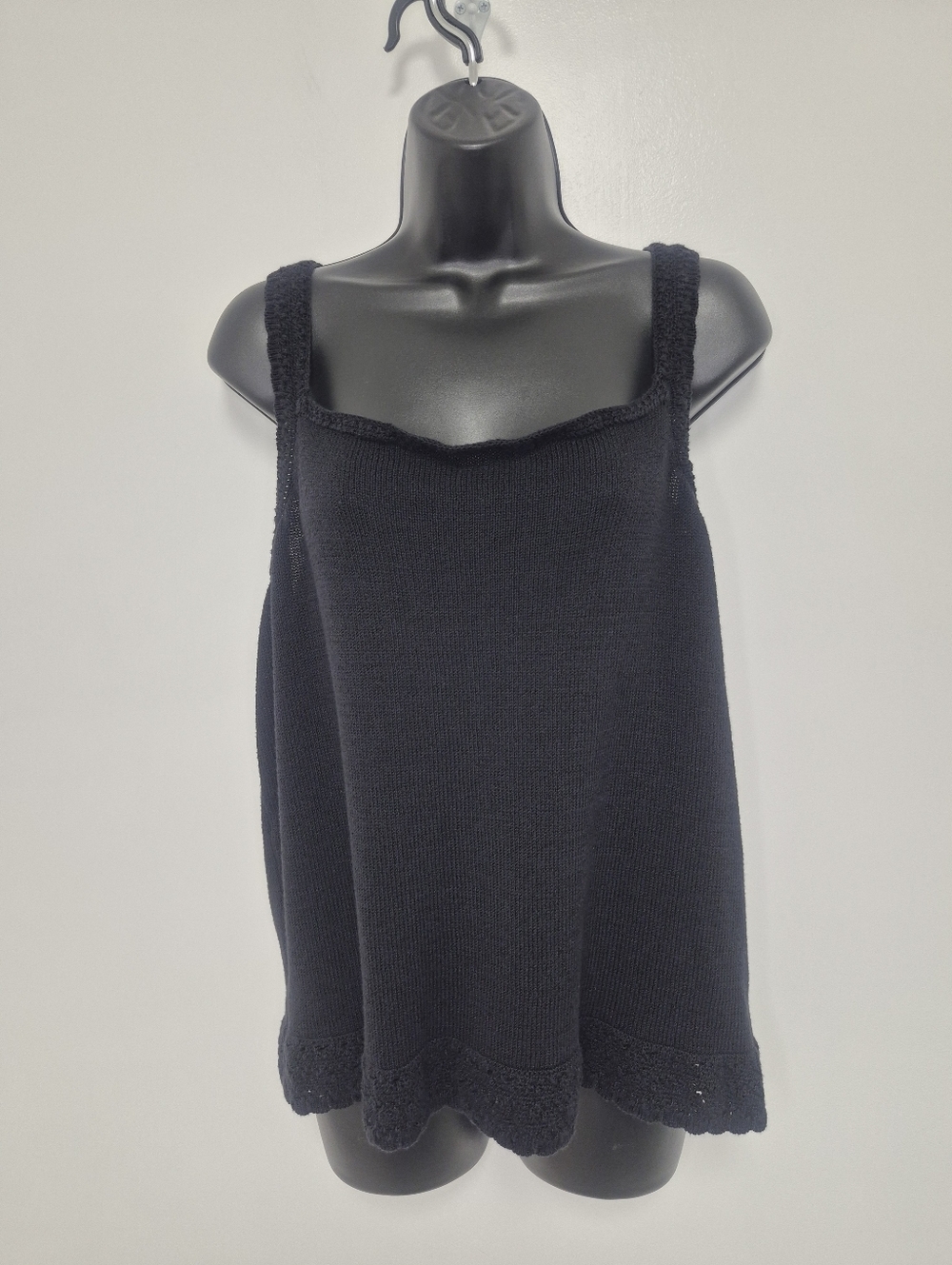 LOFT Black Knit Tank with Scalloped Hem sz XL